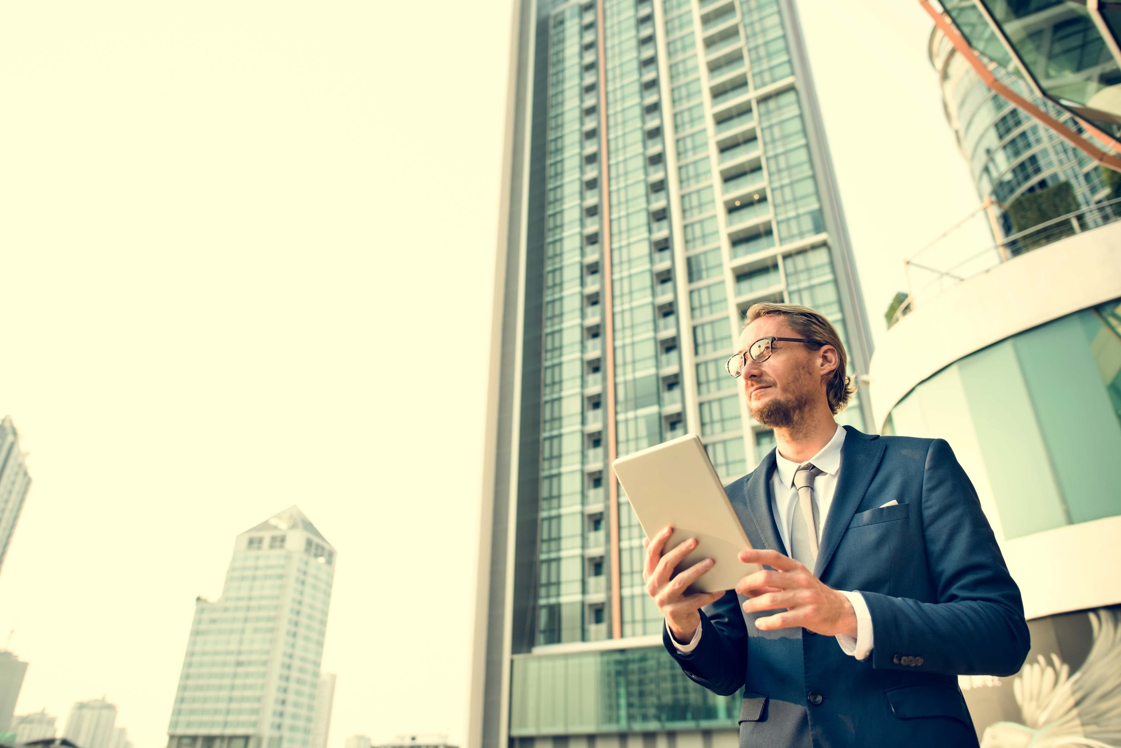 A dynamic comparison between an AI-powered interface and a traditional real estate agent's desk